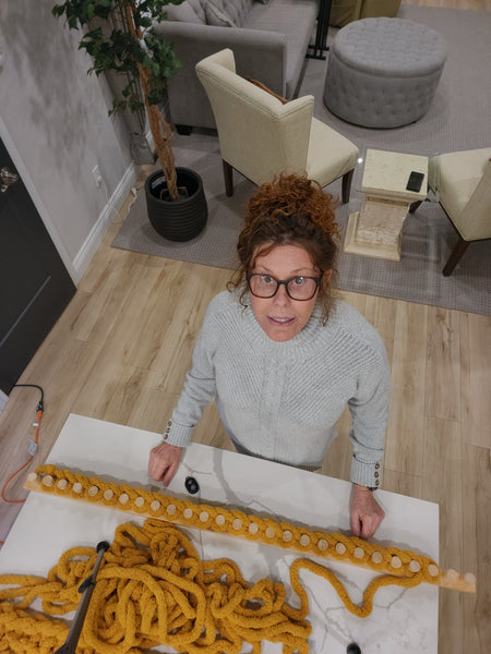 What does the Chunky Blanket Loom Make?