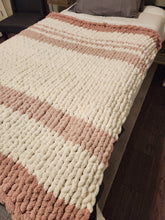 Load image into Gallery viewer, Chunky Knit Blanket
