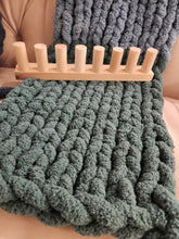 Load image into Gallery viewer, 10 Peg Sammy Bear Chunky Blanket Loom - Make scarves, car seat blankets and more (Promotional Product Only)
