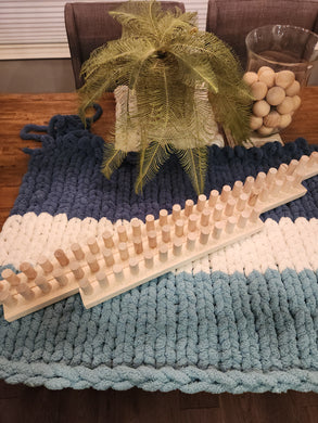 Chunky Blanket Loom